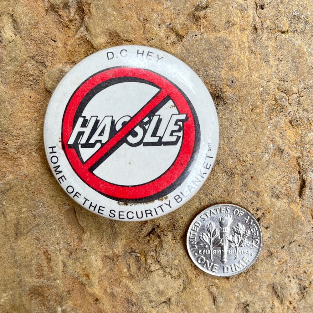 5/$25 💘 VTG Home Security no hassle pin - Picture 2 of 3